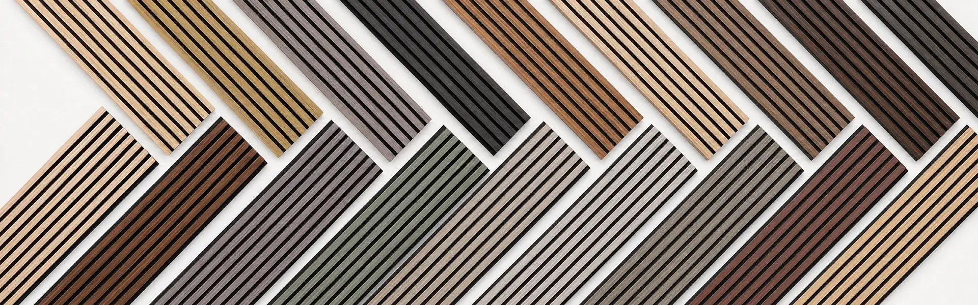 Akoestische panelen met houten lattenrooster