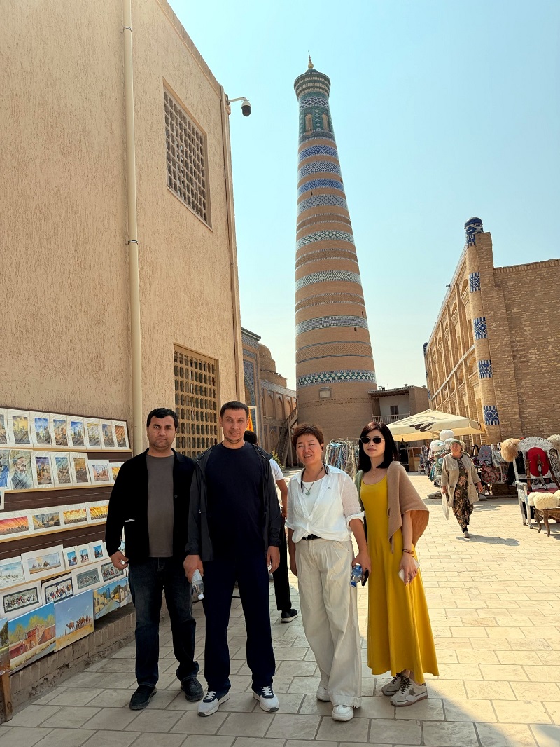 Wonear verdiept de marktverbindingen in Kazachstan door klantbezoeken op locatie