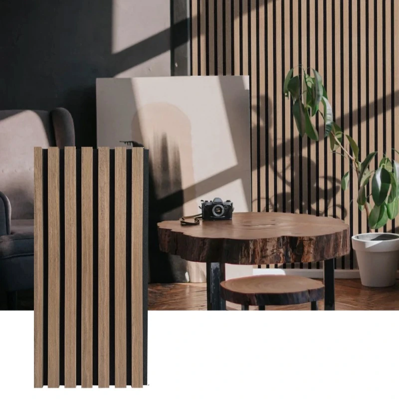Akoestisch wandpaneel met houten latten voor geluidsabsorptie binnenshuis